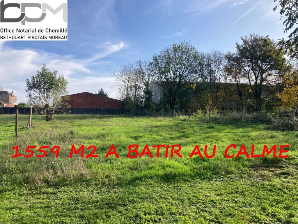 Vente – Terrain à bâtir / 1559m²