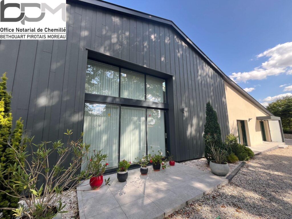 Vente – Maison / 241m²